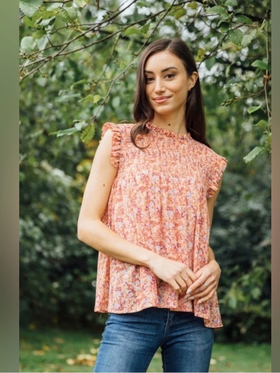 Papillon Blanc Tops - Papillon Ditsy Floral Blouse with Ruffle Sleeves
